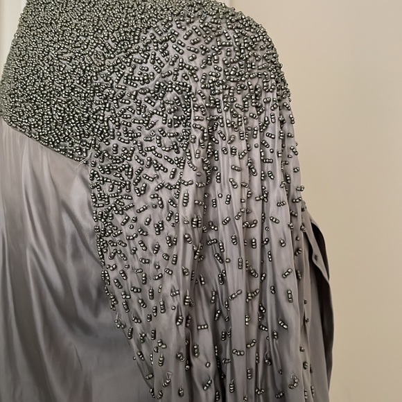 Elizabeth and James Beaded Silver/Gray Blouse - Picture 6 of 12